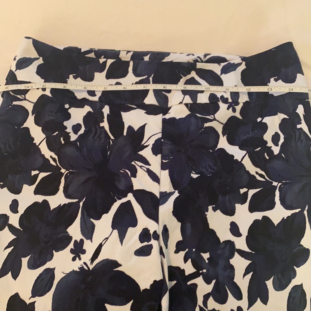 Floral Ribkoff Pants Size 10 - Picture 3 of 7